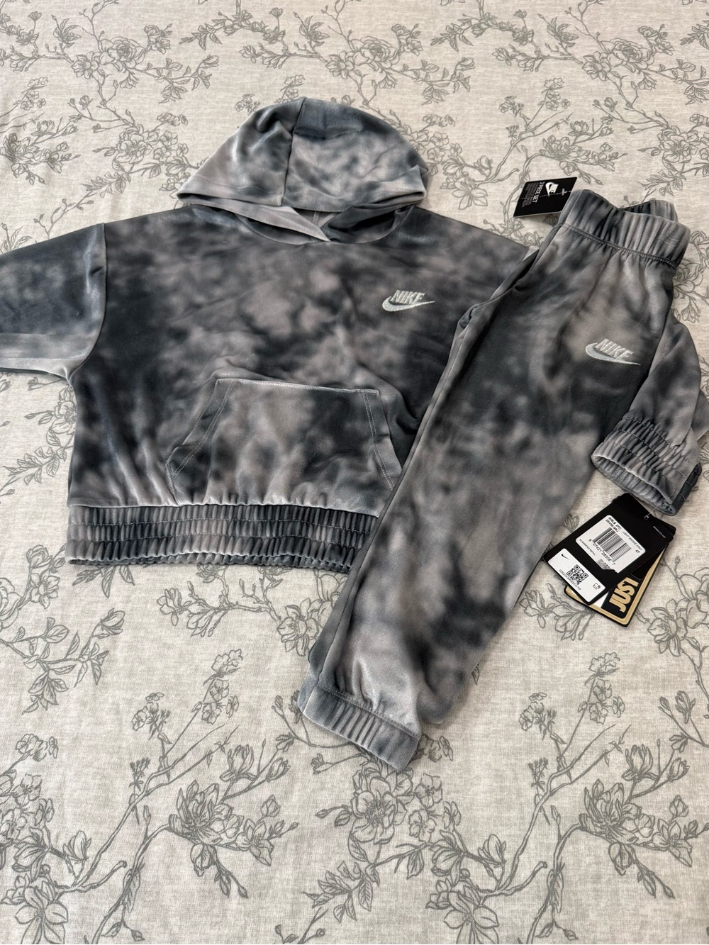 Nike Kids Gray Tie-Dye Sweatshirt & Joggers Set